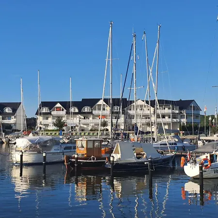 Ferienwohnung Hafenkiek 47 Mit 2 Baedern Und 2 Balkonen Karlshagen Exterior foto