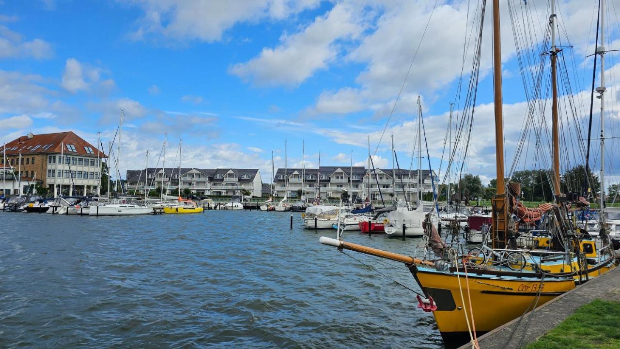 Apartment Hafenkiek 47 Mit 2 Baedern Und 2 Balkonen *